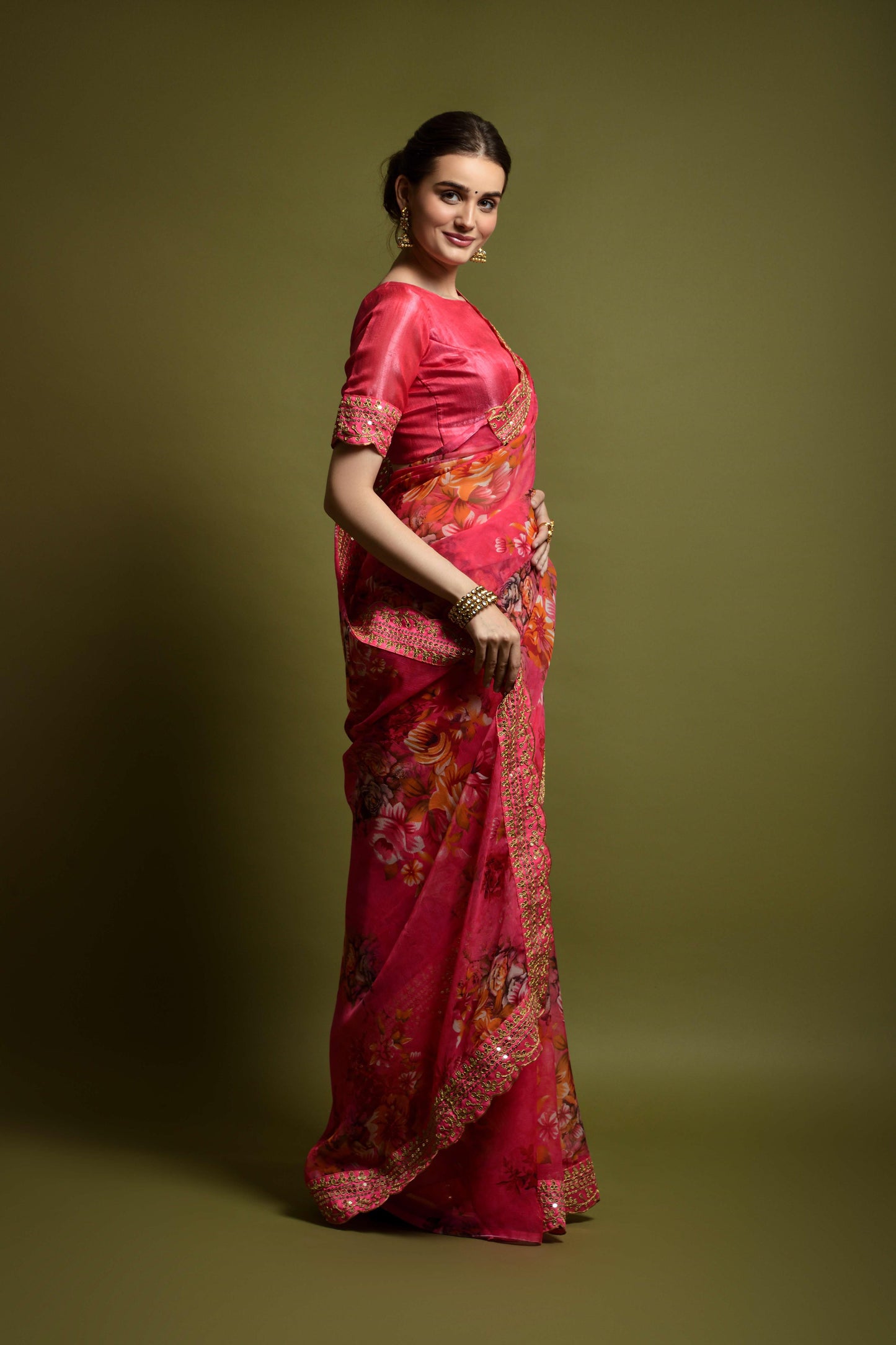 Floral Print Saree with Scalloped Border